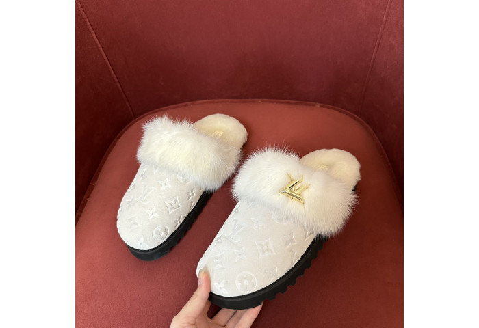 L&V sandal 49