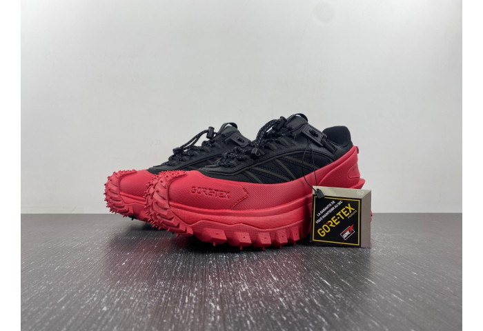MONCLER SNEAKER 02