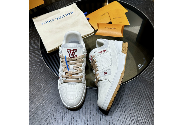 LV snekaers 158
