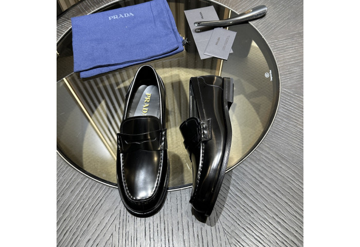 Prada 62