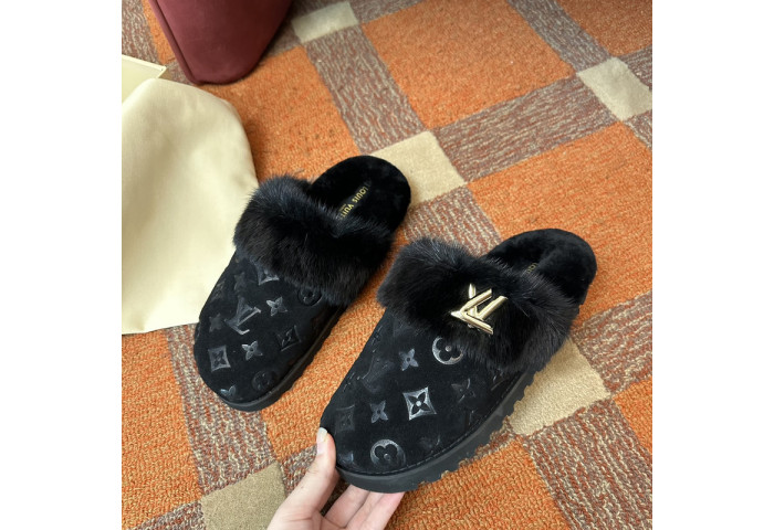 L&V sandal 48