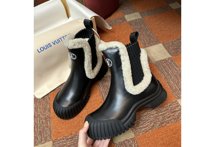 LV snekaers 118