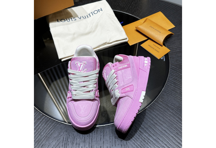LV snekaers 145