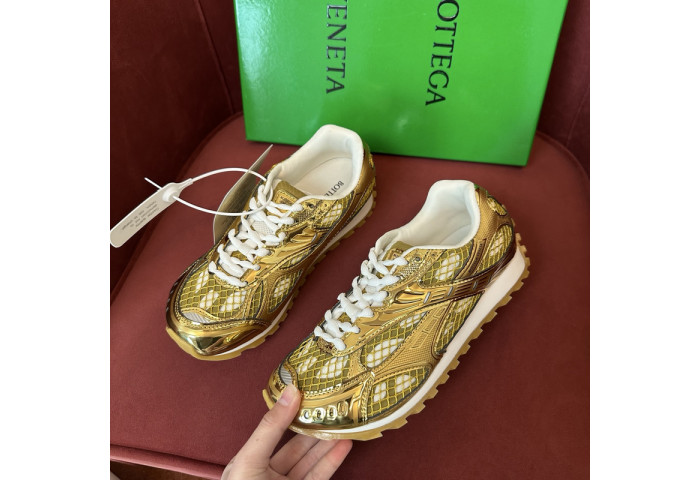 BOTTEGA VENETA-23