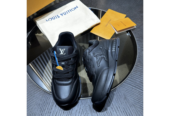 LV snekaers 163