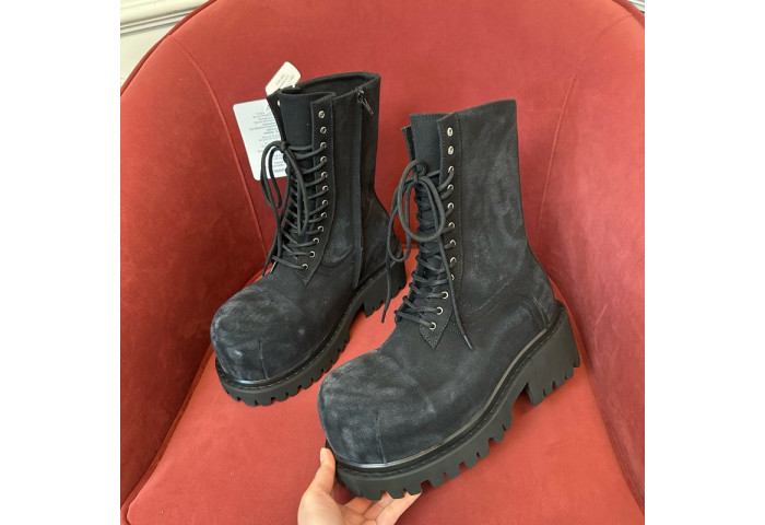BALENCIAGA BOOT -30