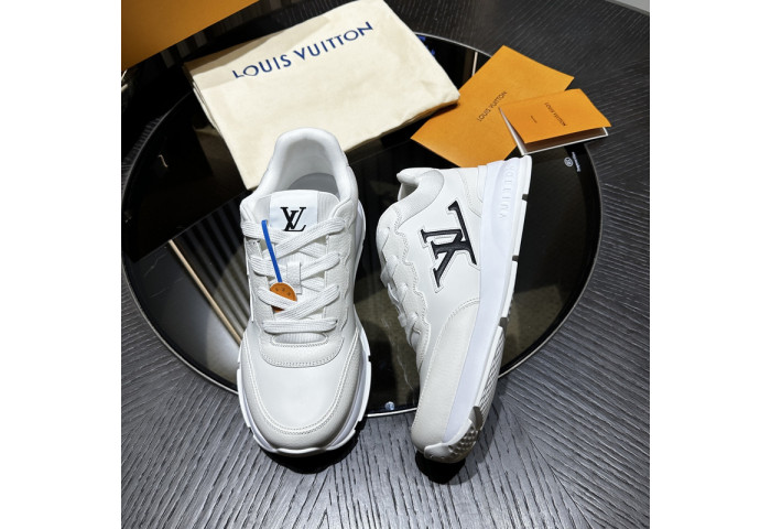 LV snekaers 164