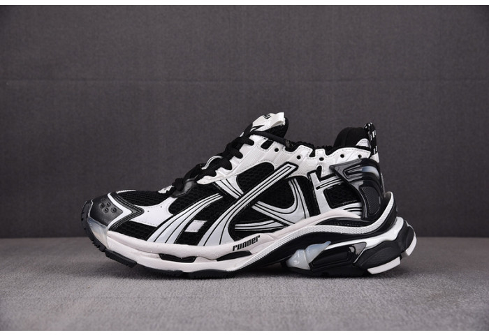 BALENCIAGA 26