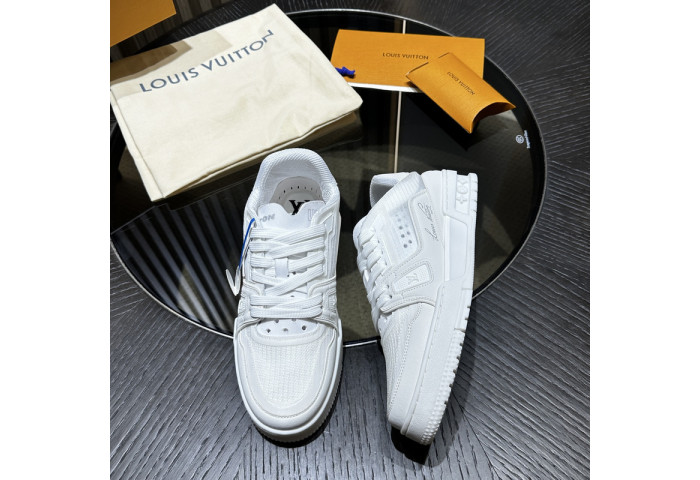 LV snekaers 167