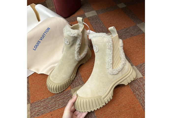 LV snekaers 119