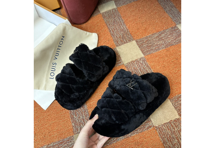 L&V sandal 45
