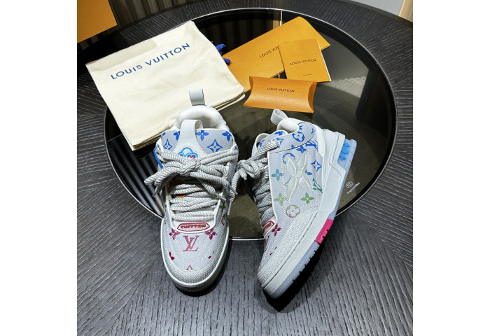 LV snekaers 159