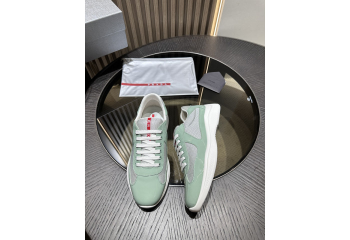 Prada 43