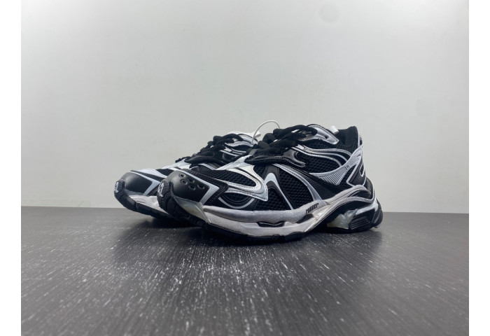 SNEAKER RUNNER 31