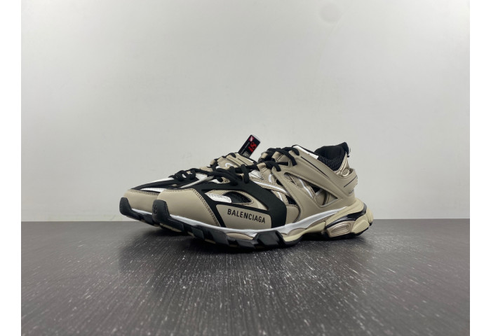 Track Sneaker-32