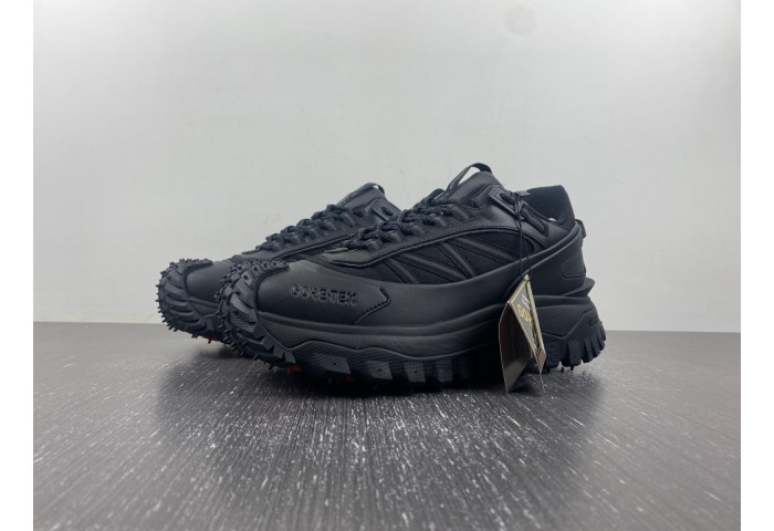 MONCLER SNEAKER 01
