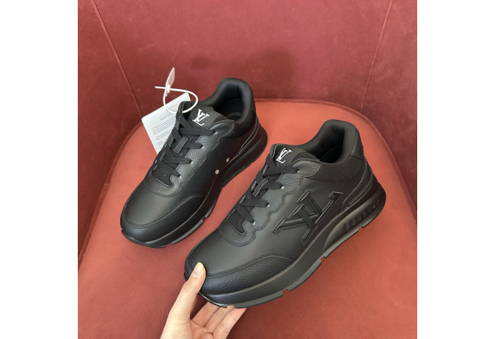 LV snekaers 138