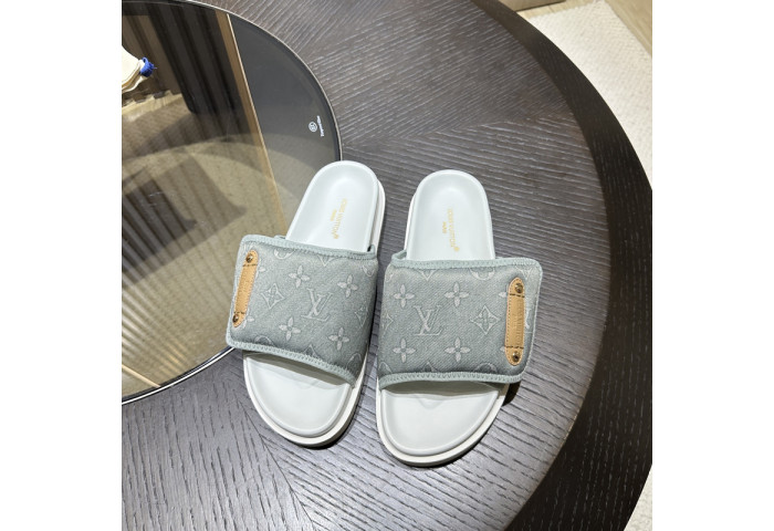 L&V sandal 67