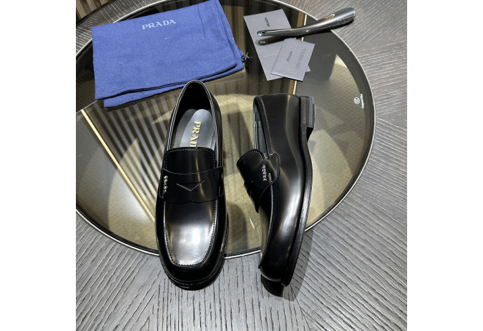 Prada 61