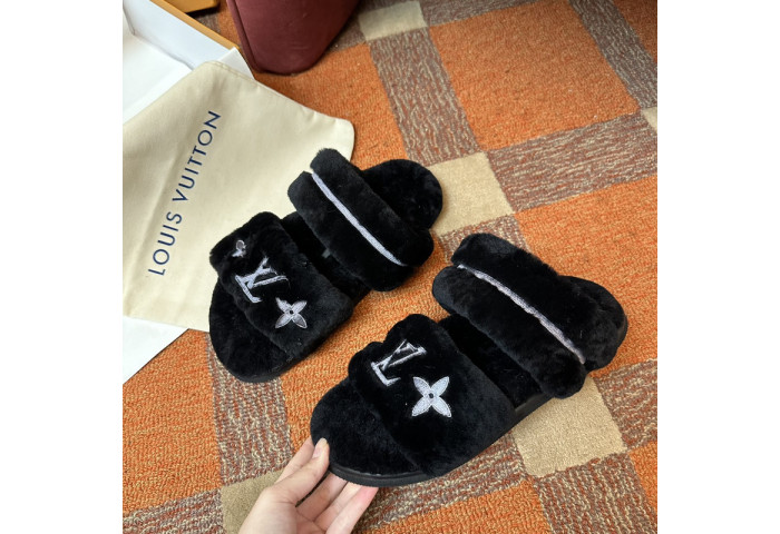 L&V sandal 43