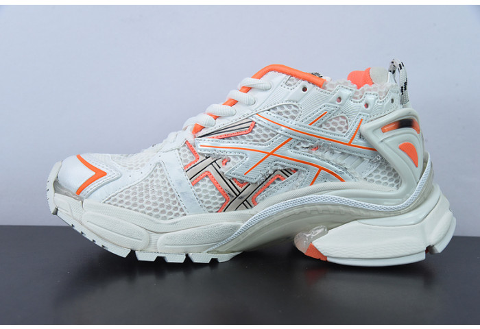 SNEAKER RUNNER 09