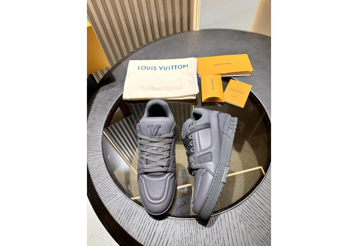 LV snekaers 185