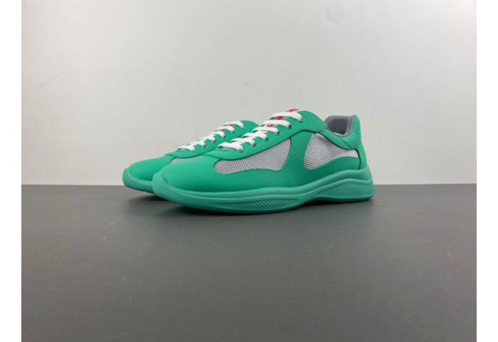 Prada 72