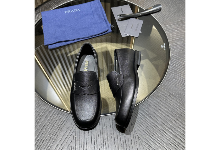 Prada 63