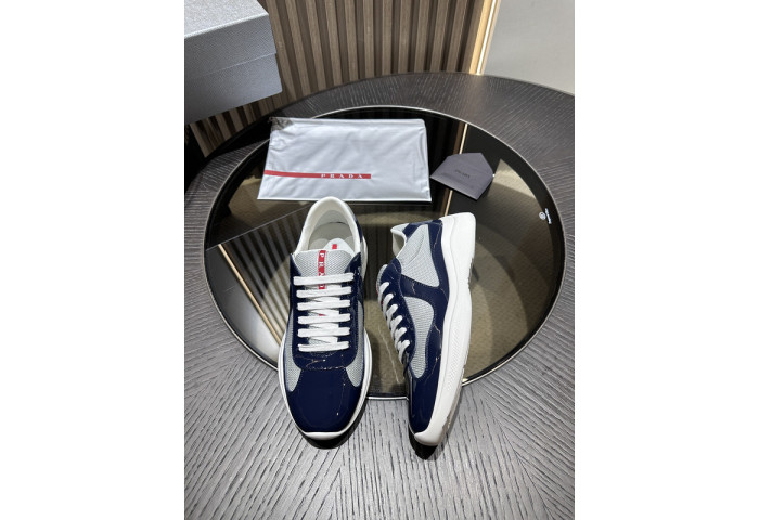 Prada 53