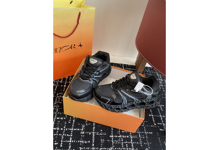 DIOR B35 SNEAKERS-03