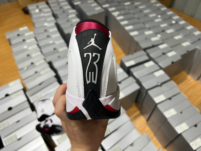 Jordan 14 Retro Black Toe (2024)-487471-160