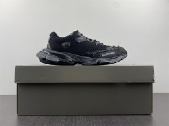 BALENCIAGA SNEAKER -B002