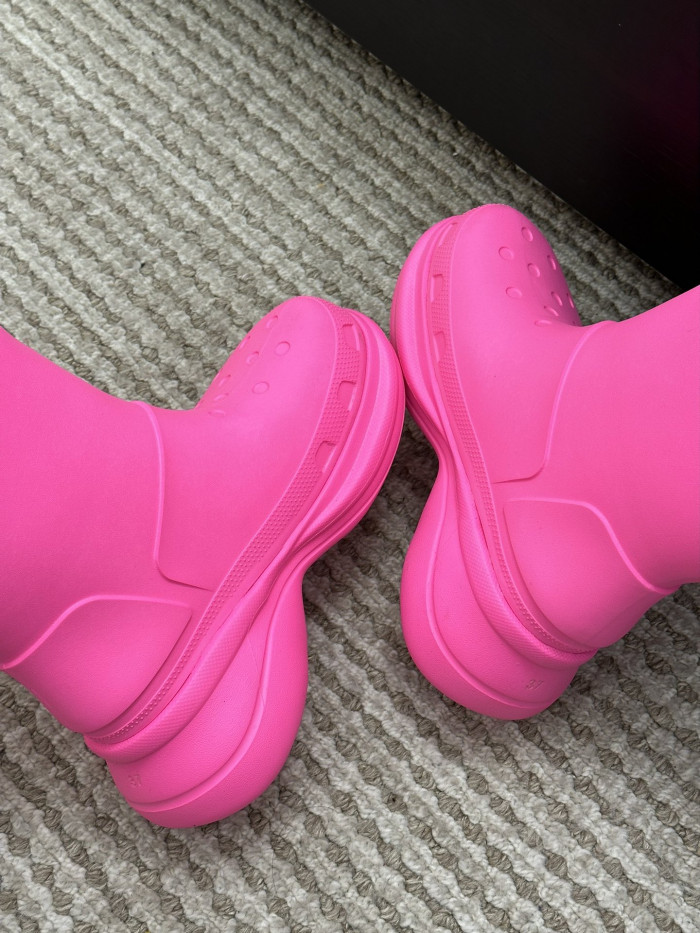 BALENCIAGA BOOT -02
