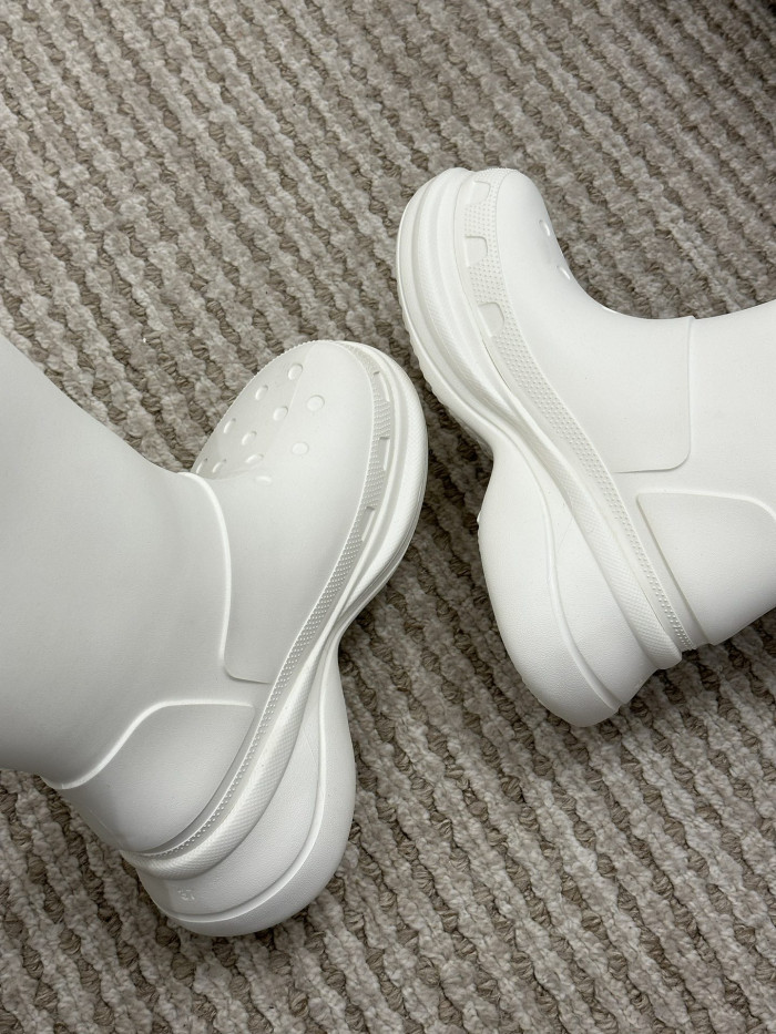 BALENCIAGA BOOT -04