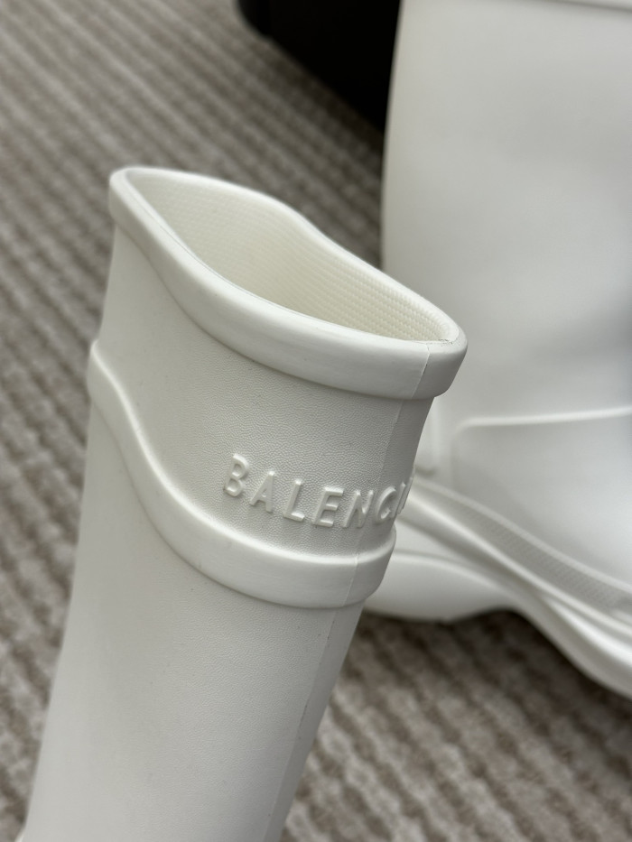 BALENCIAGA BOOT -04