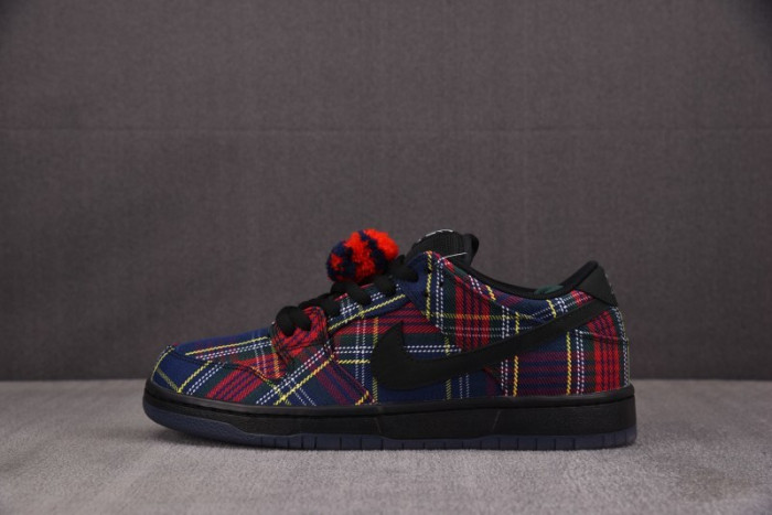 NK SB Dunk Low Nardwuar-II1493-600