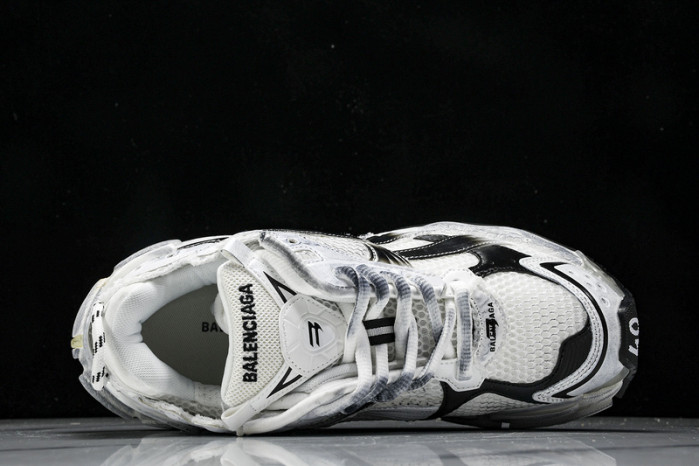 BALENCIAGA 44
