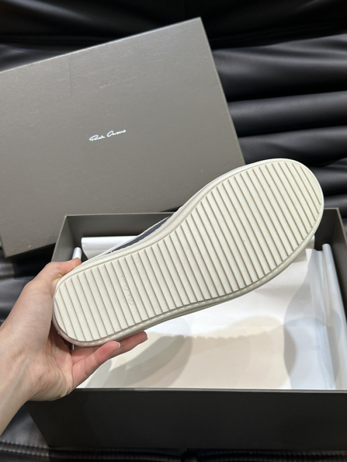 Rick Owen R000044