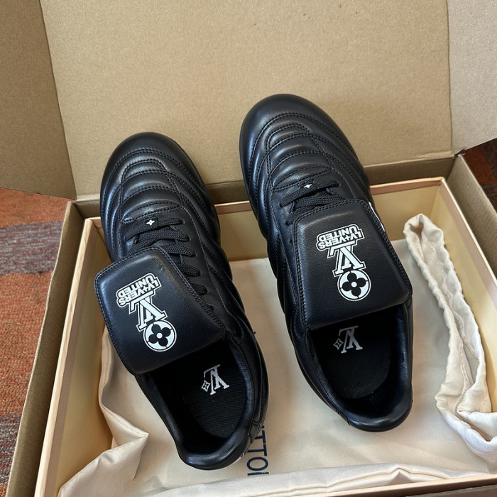 LV snekaers 131