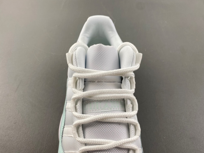 Jordan 11 Retro Low Igloo-AH7860-103
