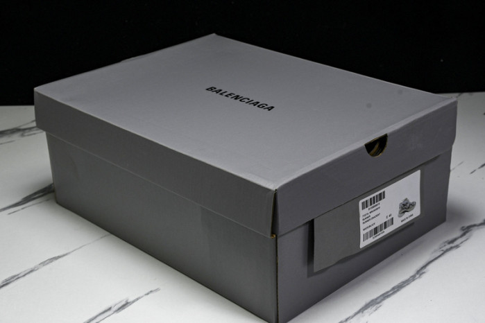 BALENCIAGA 44
