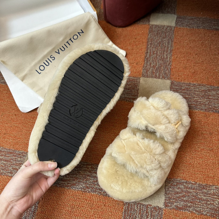 L&V sandal 46