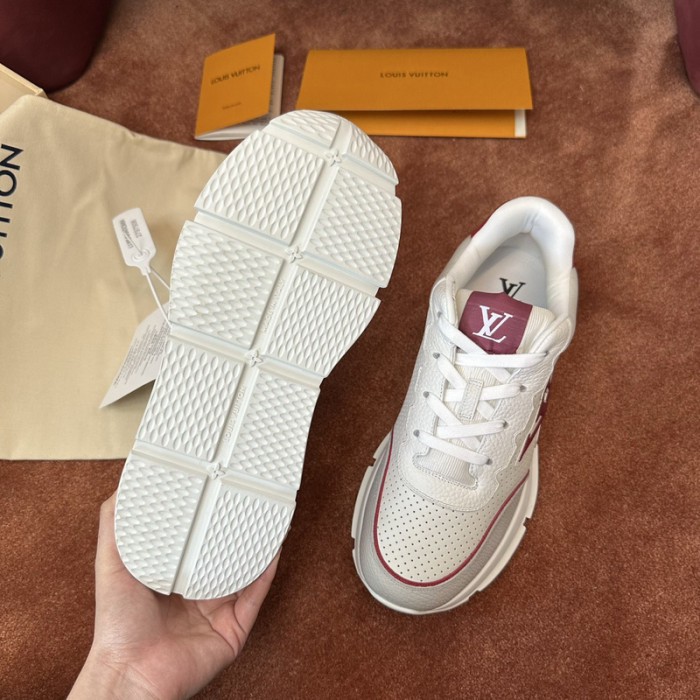 LV snekaers 139