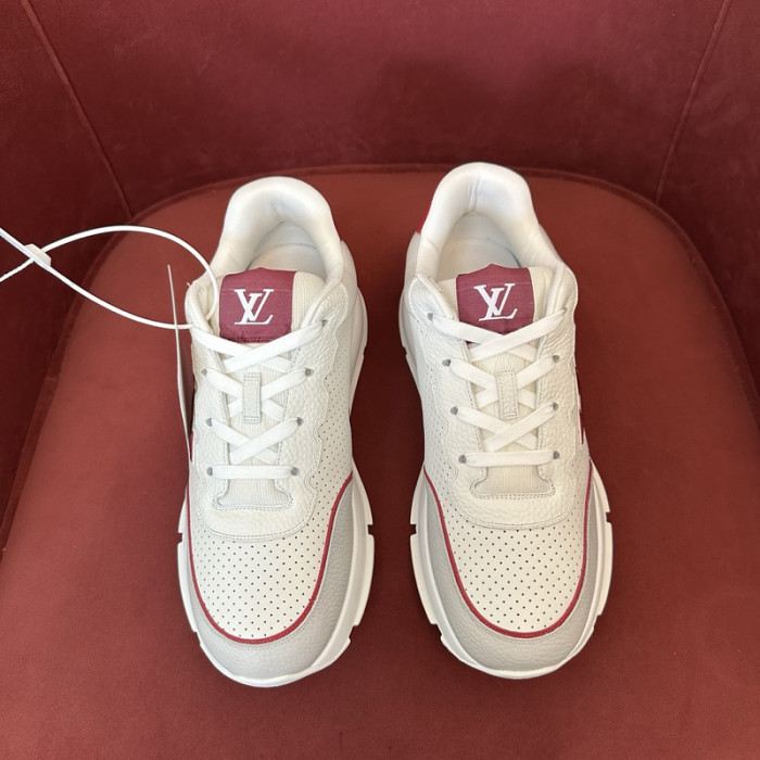 LV snekaers 139