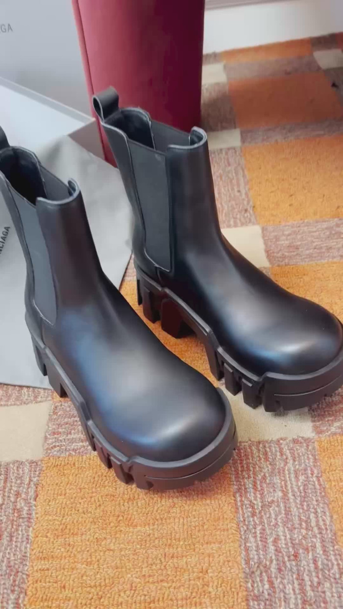 BALENCIAGA BOOT -28
