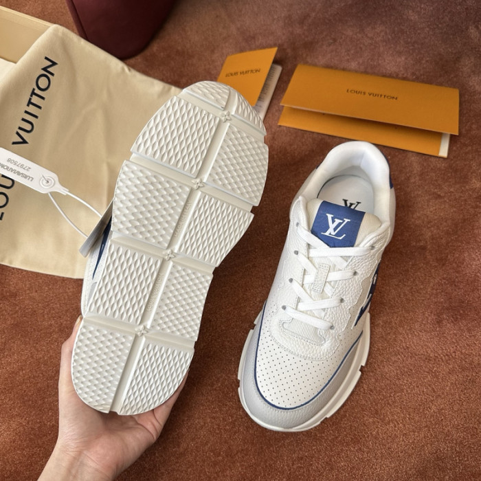 LV snekaers 142