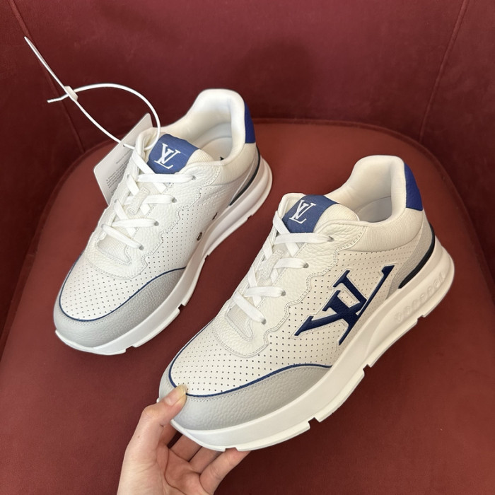 LV snekaers 142