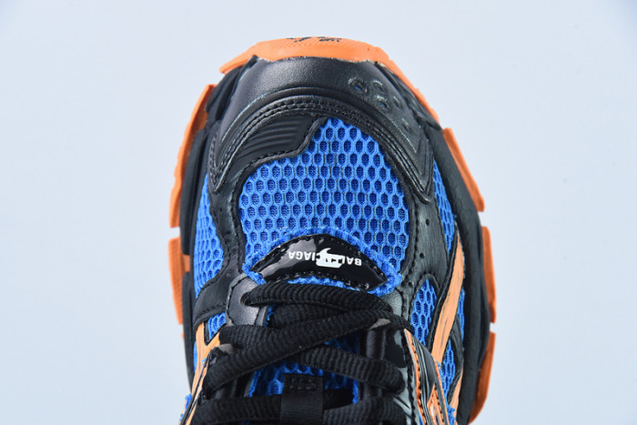 SNEAKER RUNNER 06