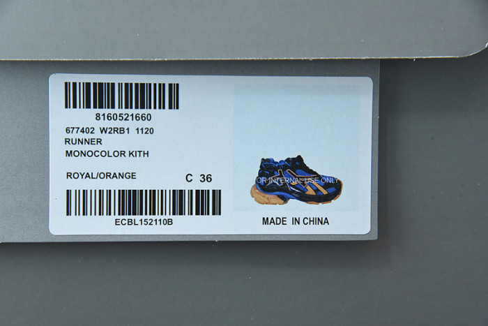SNEAKER RUNNER 06