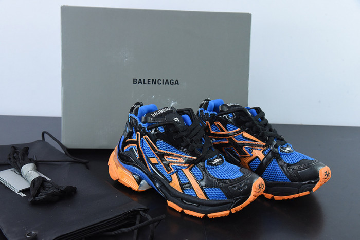 SNEAKER RUNNER 06